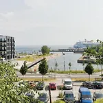 아파트 Light-filled Near Old Town & - Free Parking - Close To Port *